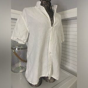 Levi’s polo shirt size (M)